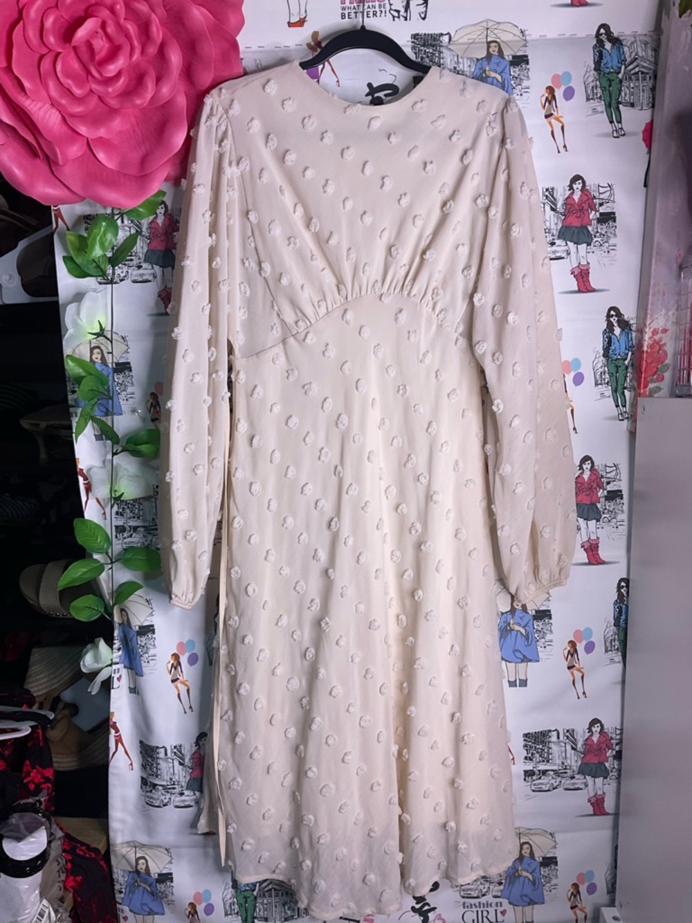 Chicwish Cream Textured Long-Sleeve Midi Dress